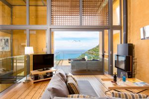 Award Winning Luxury Villa Ravdoucha Eleni, Infinity Pool & Ocean Breeze in Western Crete
